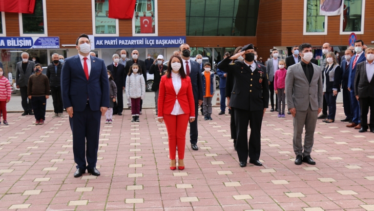 Belediye Başkanımız Zekiye Tekin' 29 Ekim Cumhuriyet Bayramı Kutlama Programına Katıldı