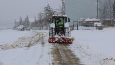 Kar Küreme ve Tuzmala Çalışmalarımız Devam Ediyor