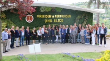 BURSA FASHİON WEEK ÖNCÜLÜĞÜNDE PAZARYERİ İLÇESİNE ZİYARET